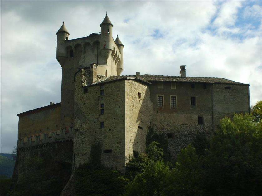 St Pierre Castle