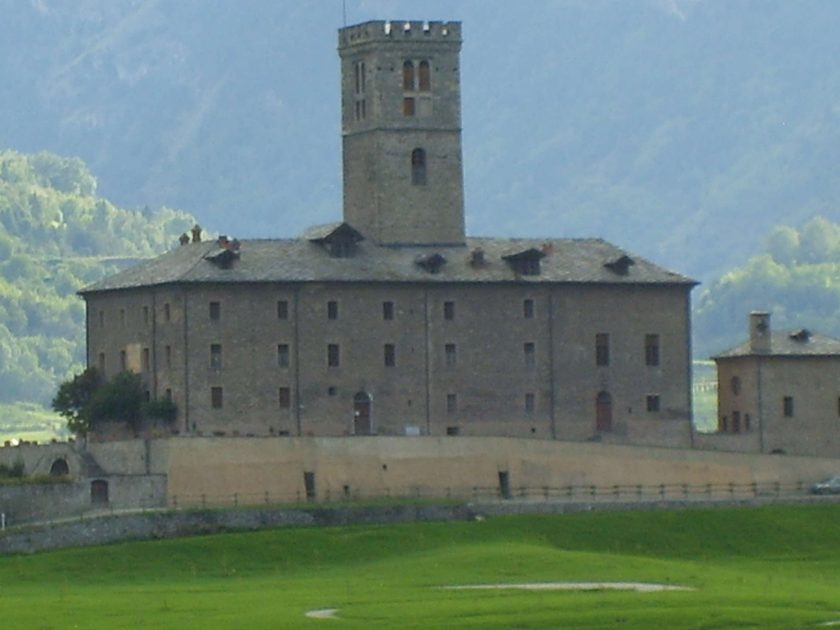 Sarre Castle